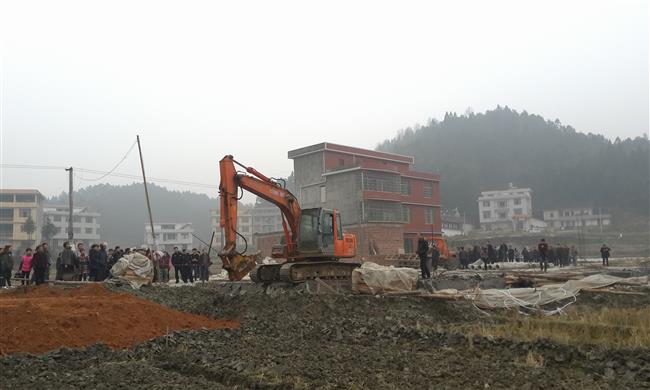 1月5日打击违法建房