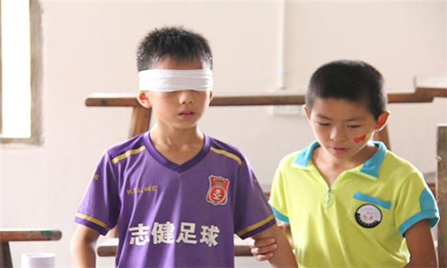 运动会项目之“穿越雷区”